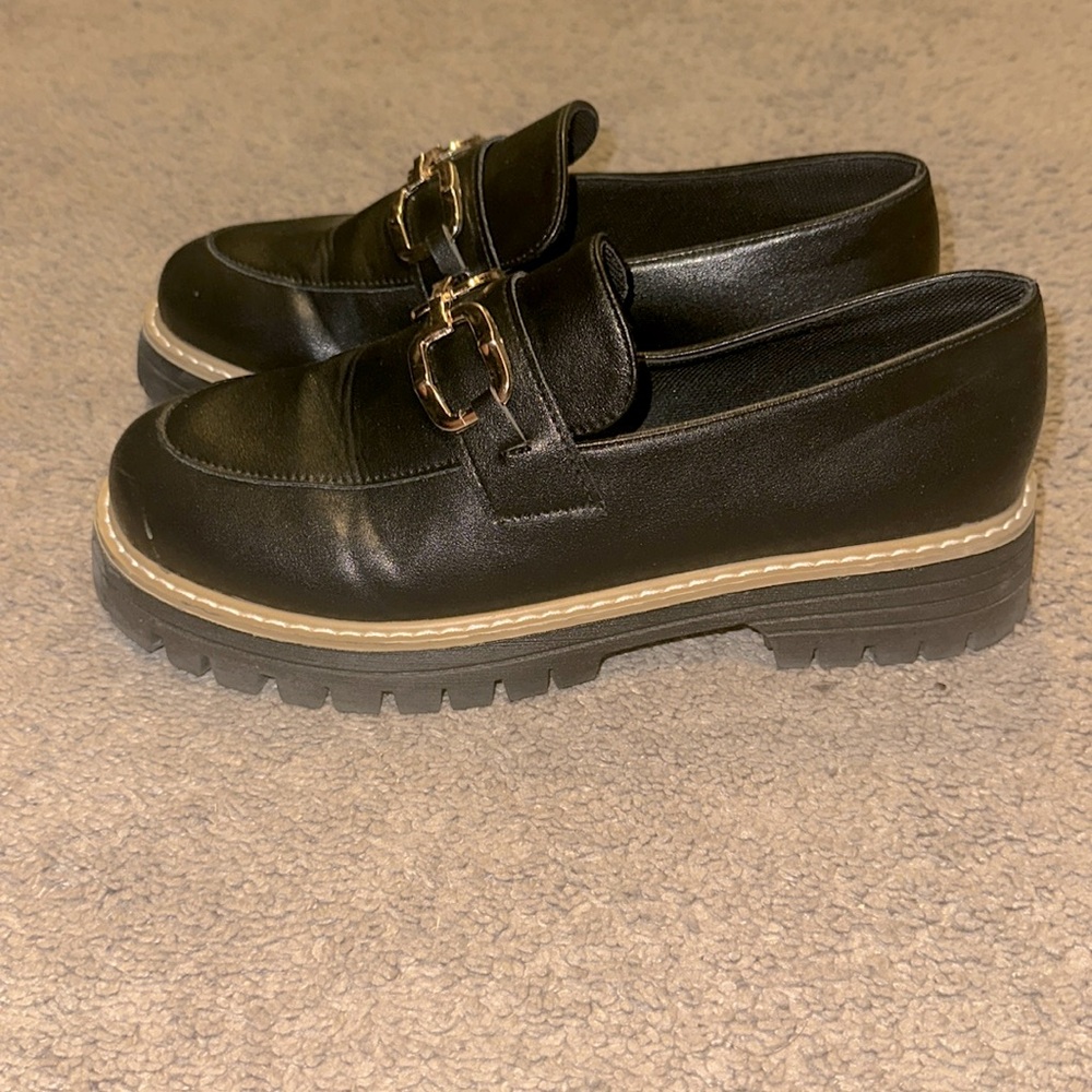 Women chunky loafer